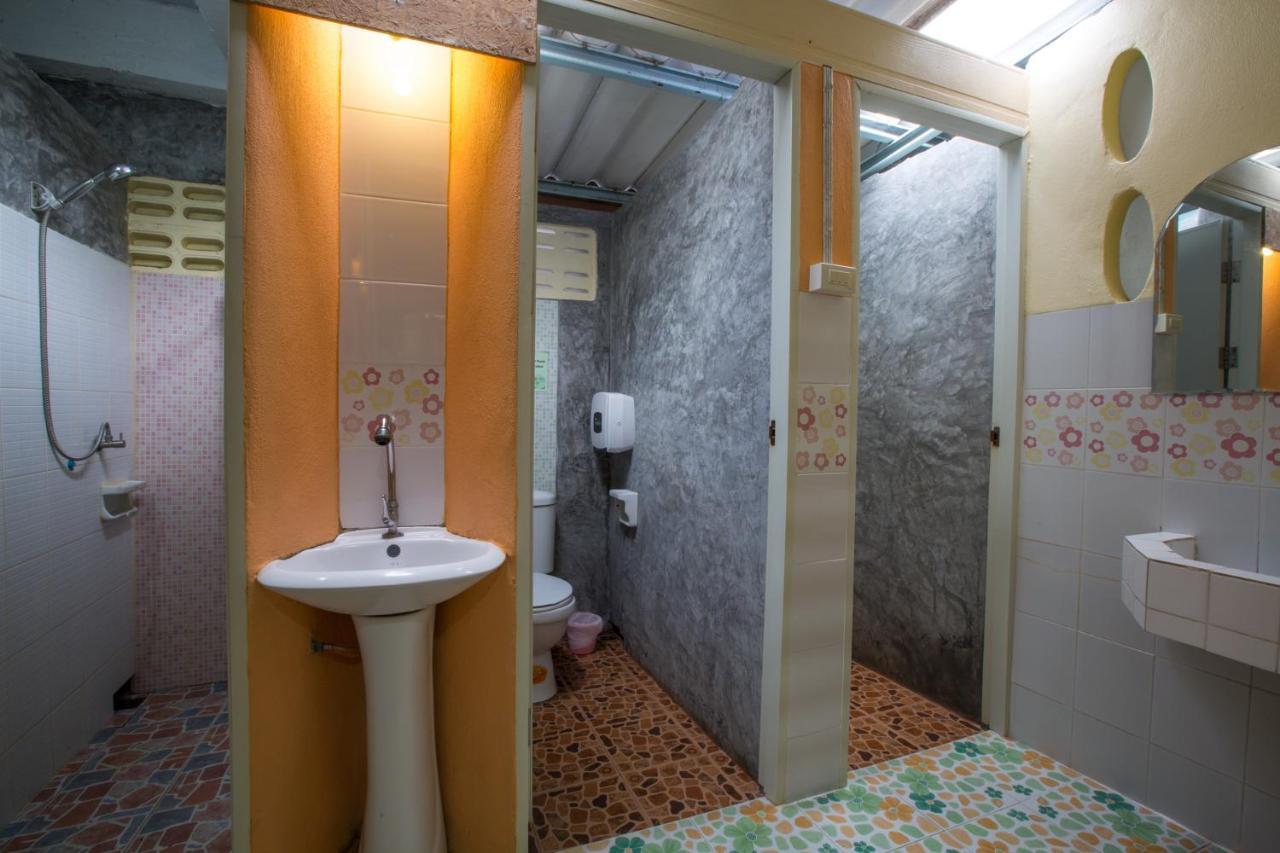 Amonrada House Hostel Ko Tao Buitenkant foto