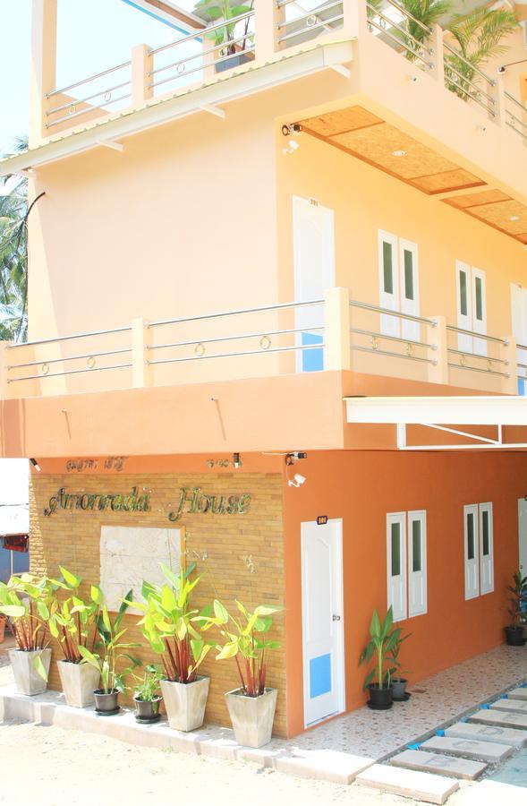 Amonrada House Hostel Ko Tao Buitenkant foto